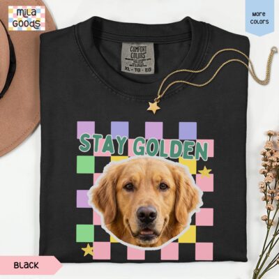 Golden Retriever Portrait Checkered Custom T-shirt